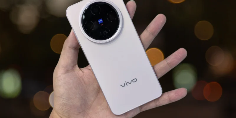 Vivo X200 Ultra Leaks: Could This Be the Next Camera King?